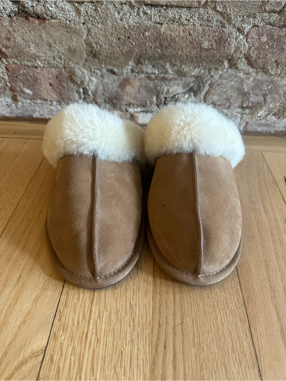 UGGS Scuffette II